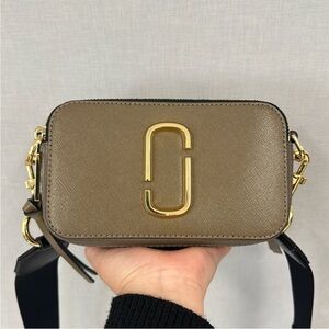 ‼️Authentic Marc Jacobs Snapshot Leather Crossbody Bag